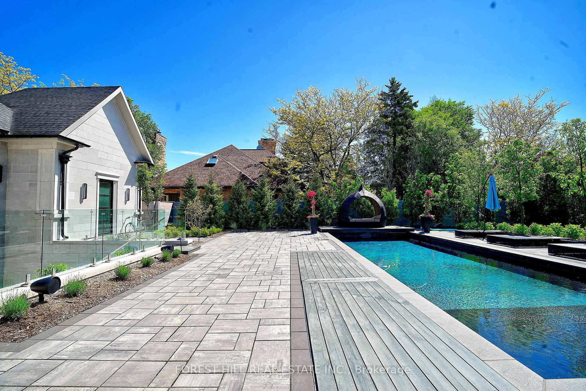 Photo 45 of 163 Arnold Avenue, Vaughan, Crestwood-Springfarm-Yorkhill — HOMEH