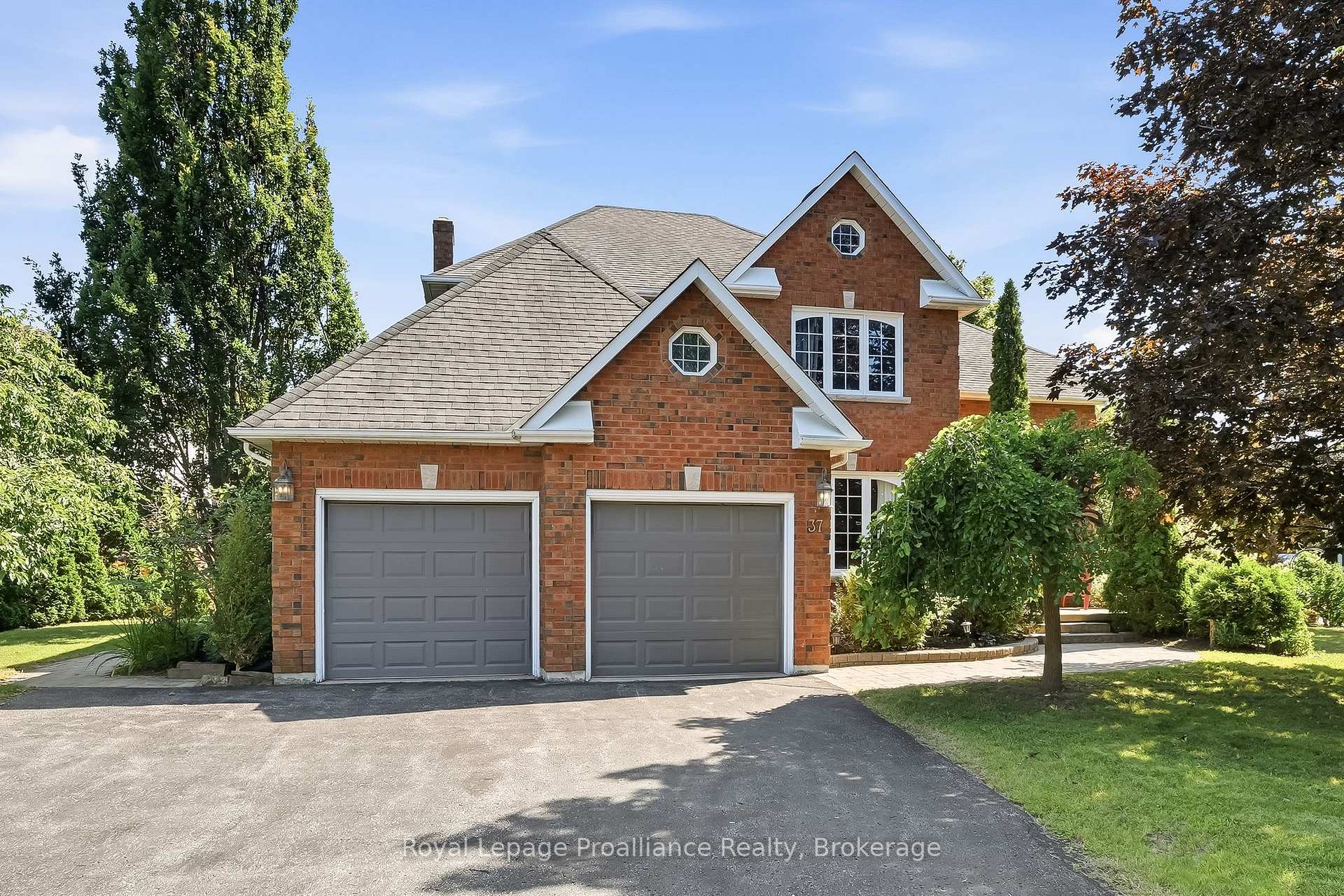Photo 1 of 37 Ravine Drive, Port Hope — HOMEH