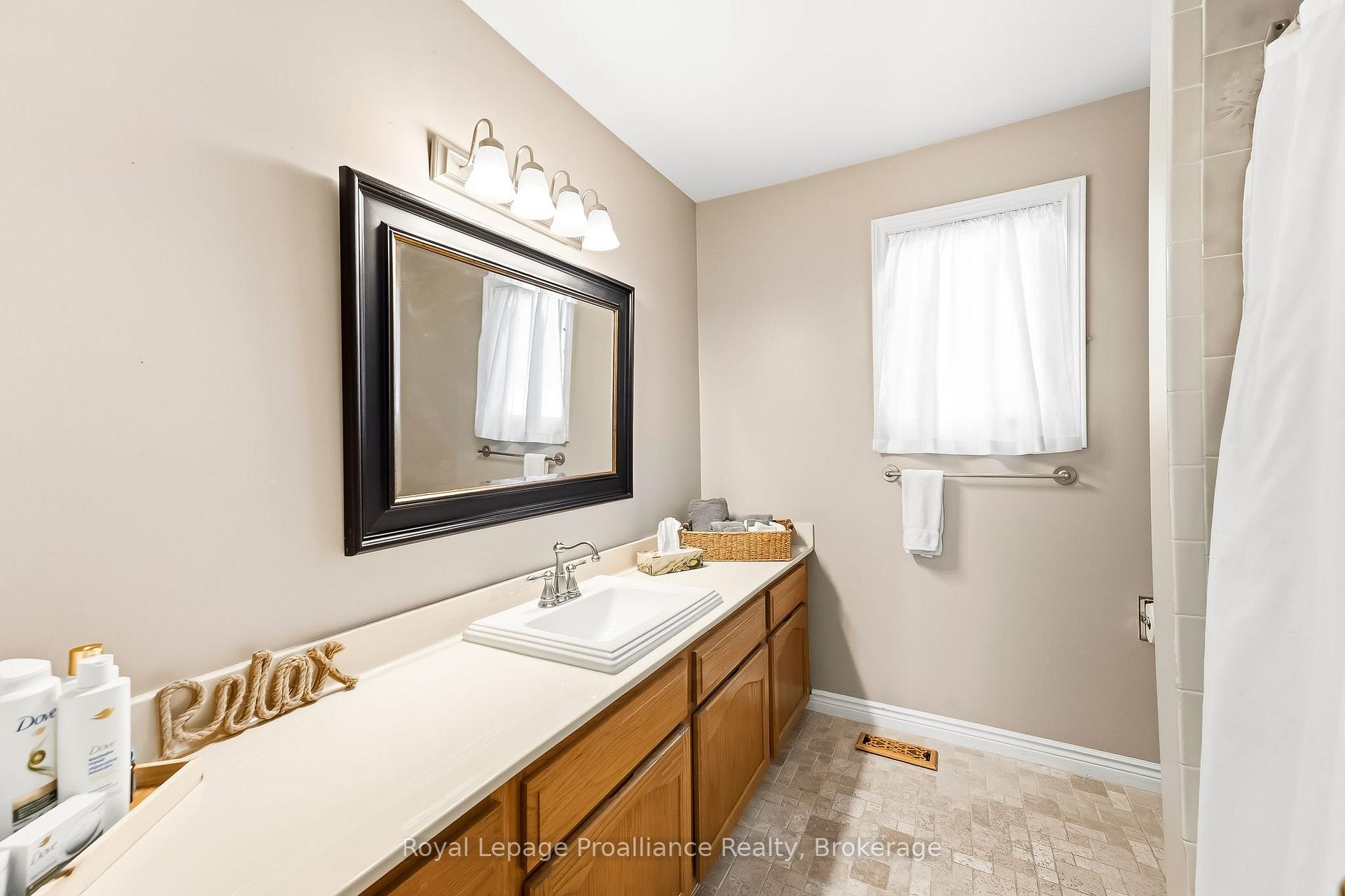 Photo 36 of 37 Ravine Drive, Port Hope — HOMEH