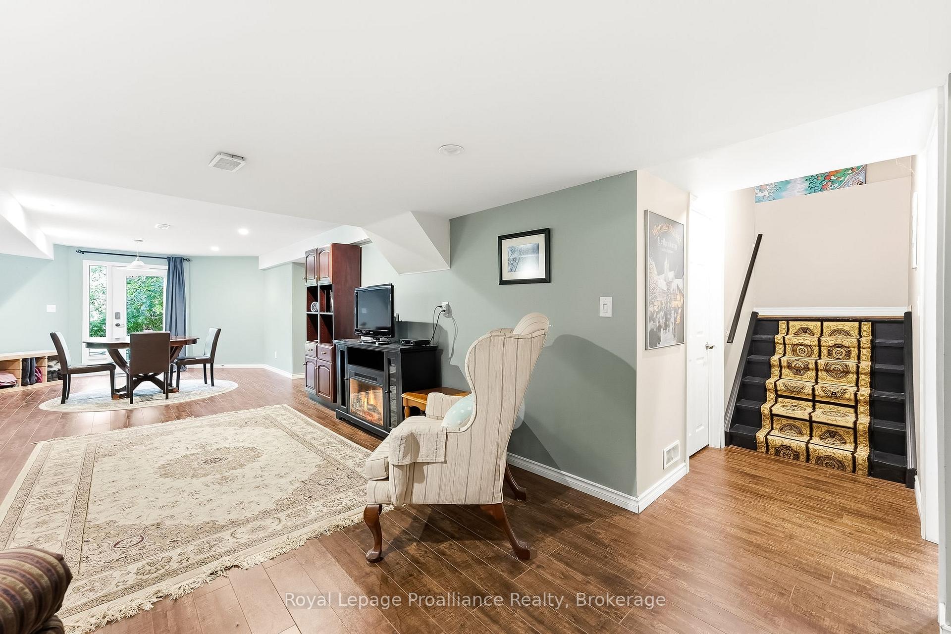 Photo 38 of 37 Ravine Drive, Port Hope — HOMEH