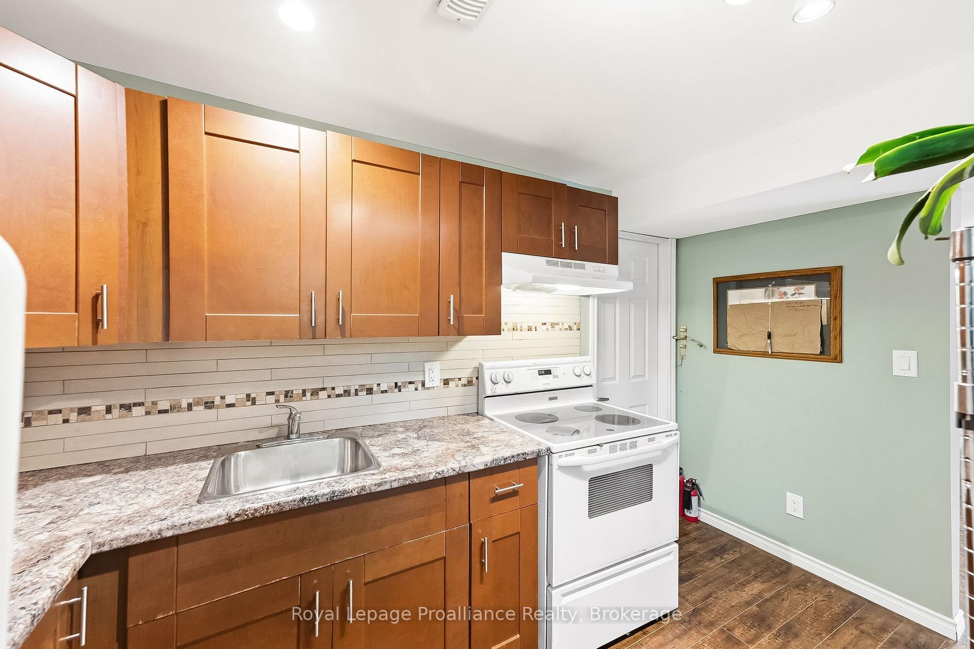 Photo 44 of 37 Ravine Drive, Port Hope — HOMEH
