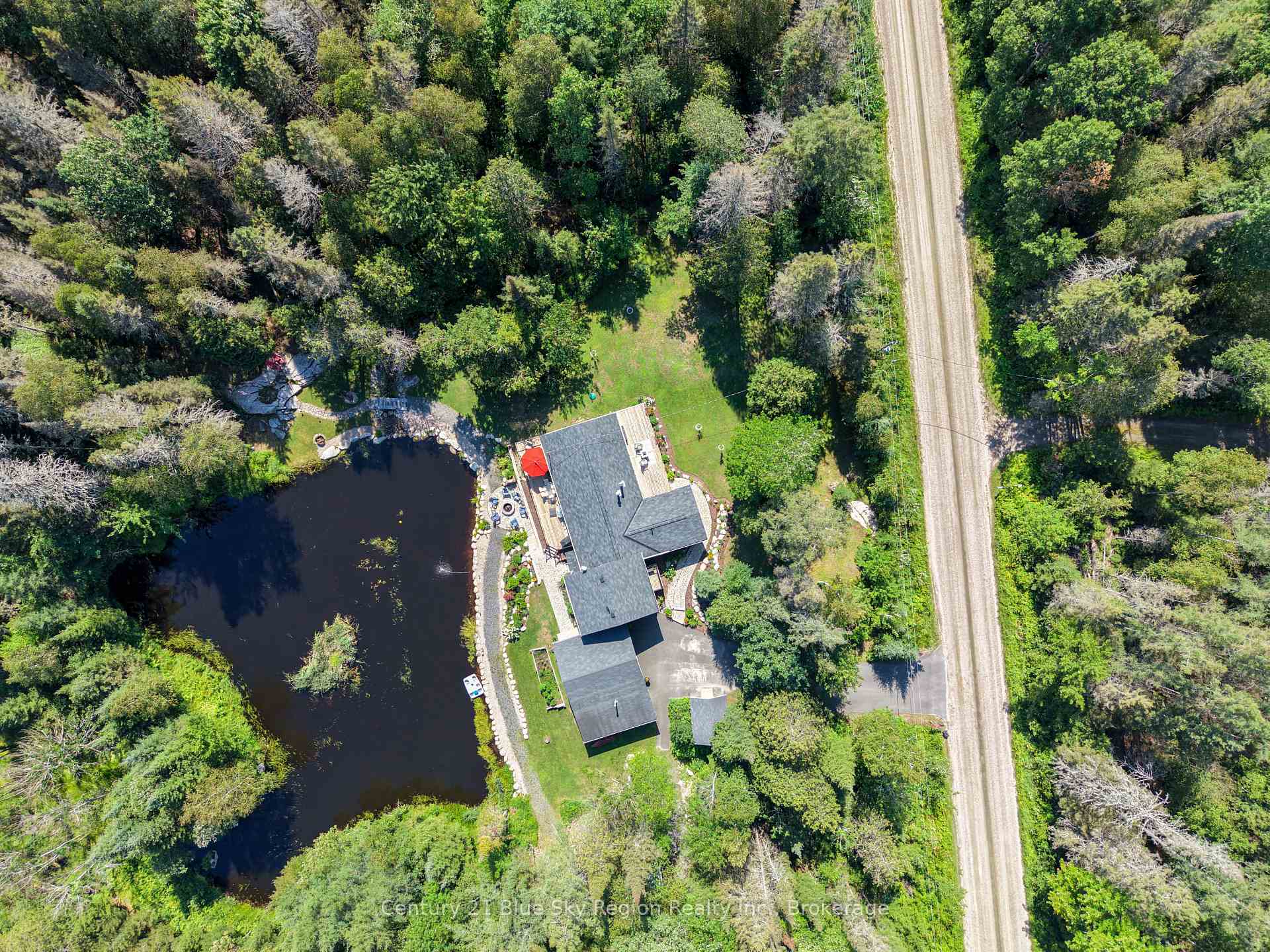 Photo 4 of 695 Weiler Line, Powassan — HOMEH