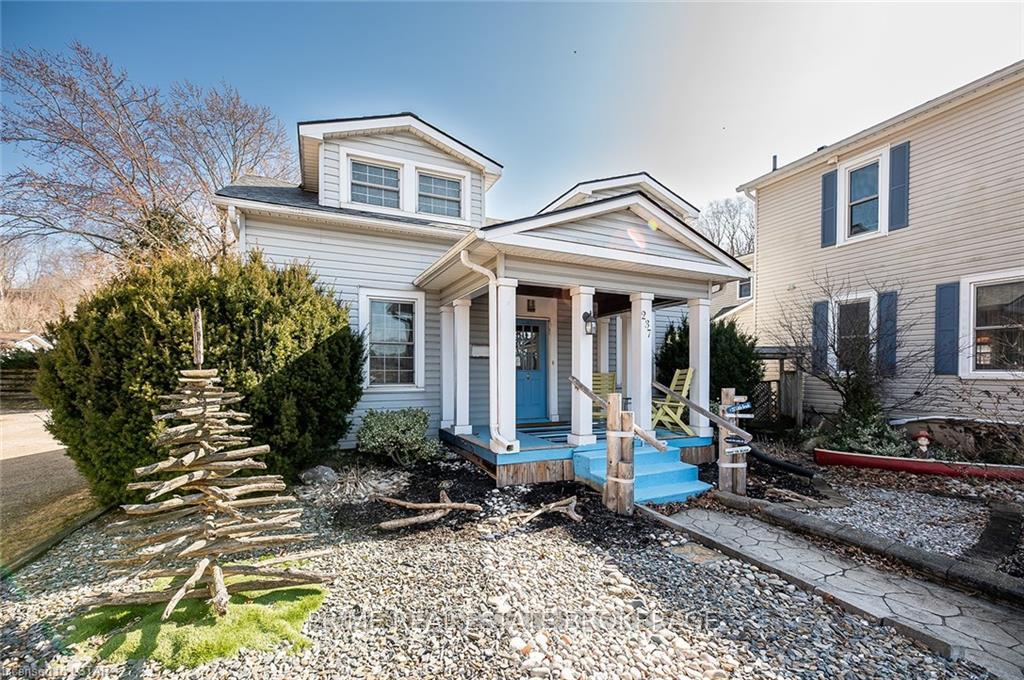 Photo 4 of 237 Colborne Street, Central Elgin, Port Stanley — HOMEH