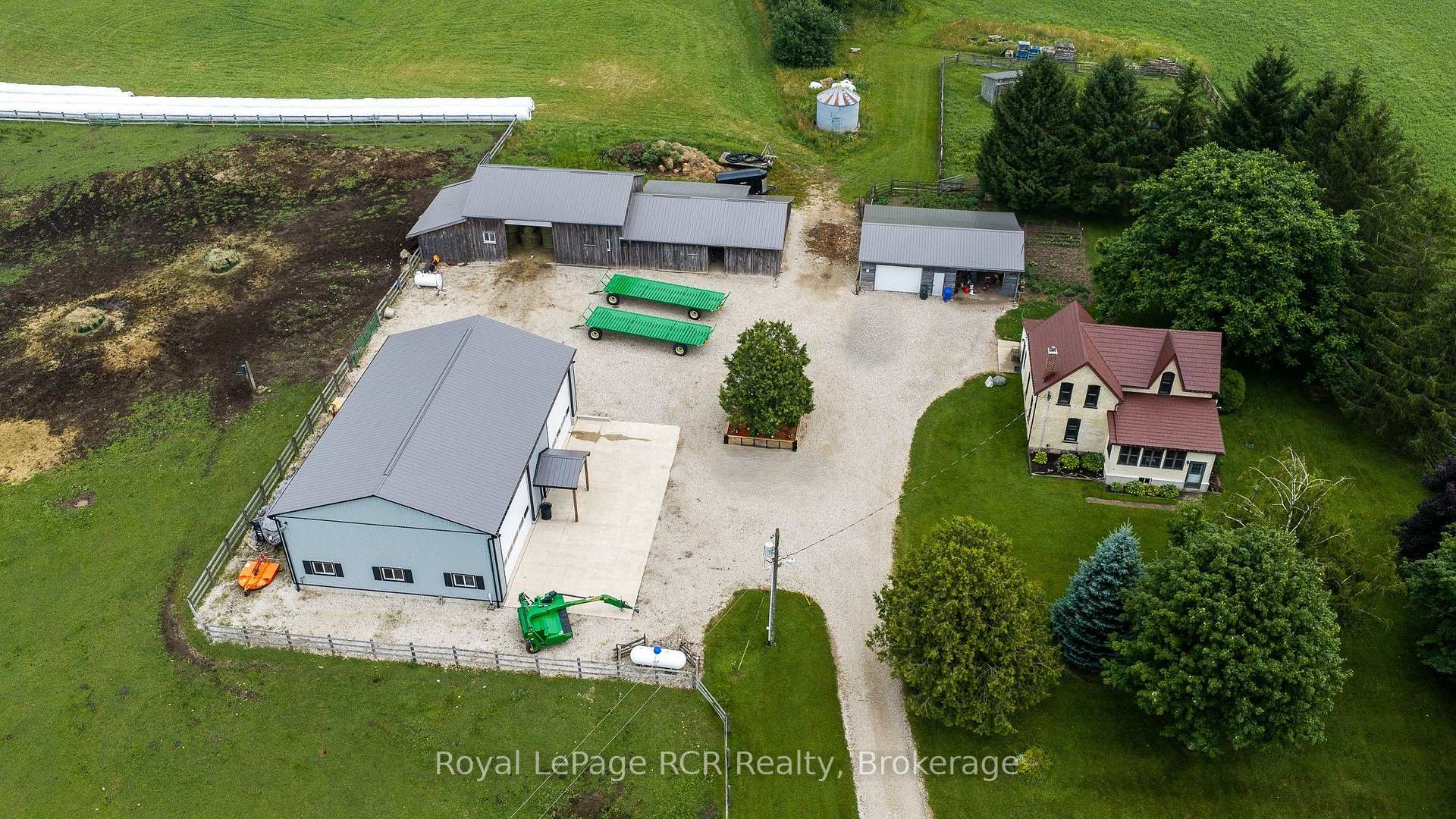 Photo 2 of 392817 Southgate Sideroad 39, Southgate — HOMEH