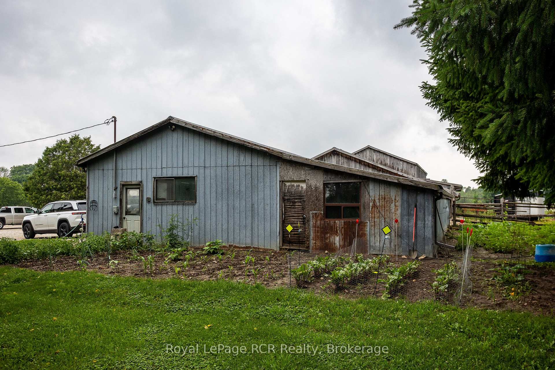Photo 25 of 392817 Southgate Sideroad 39, Southgate — HOMEH