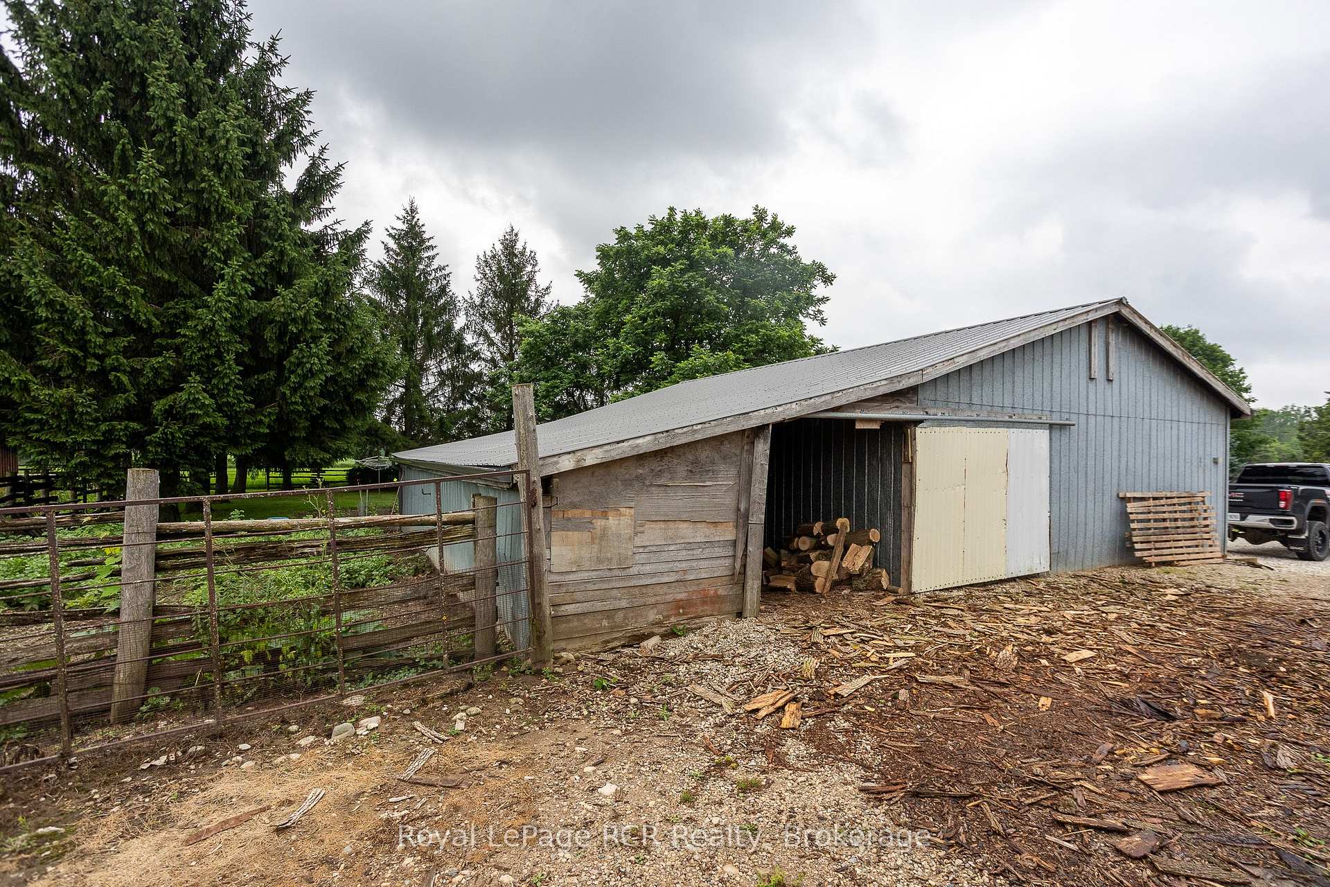 Photo 27 of 392817 Southgate Sideroad 39, Southgate — HOMEH