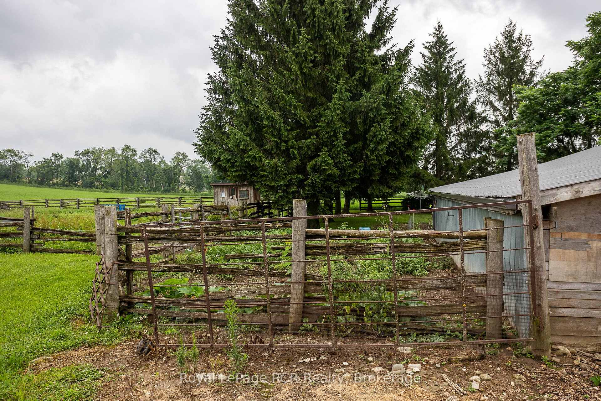 Photo 28 of 392817 Southgate Sideroad 39, Southgate — HOMEH