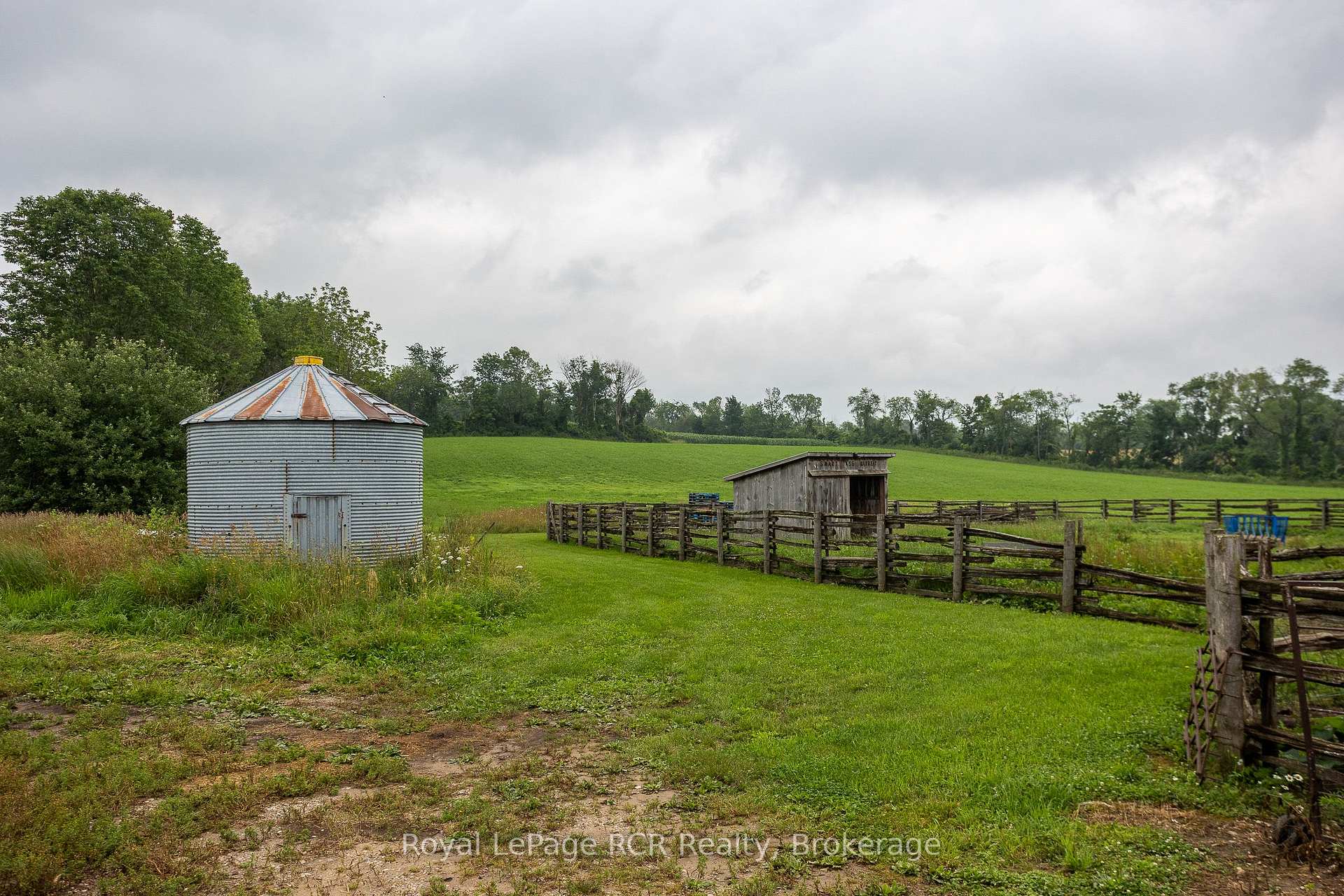 Photo 29 of 392817 Southgate Sideroad 39, Southgate — HOMEH