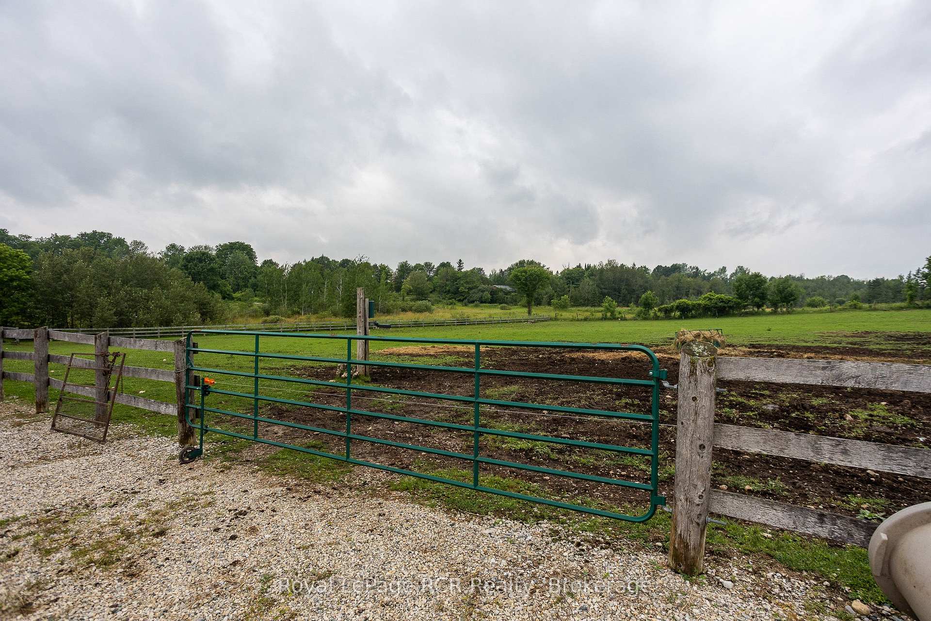 Photo 36 of 392817 Southgate Sideroad 39, Southgate — HOMEH