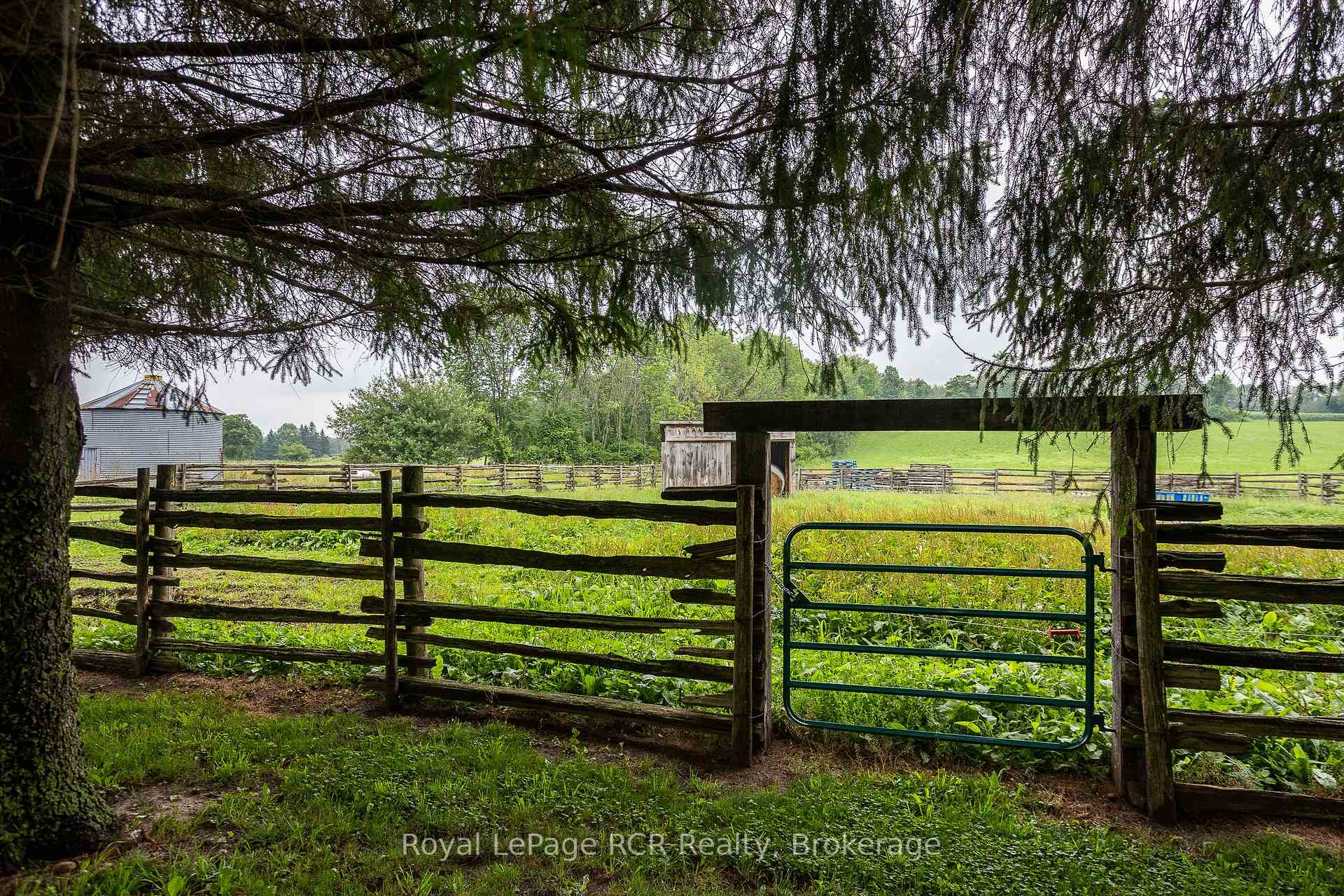 Photo 41 of 392817 Southgate Sideroad 39, Southgate — HOMEH