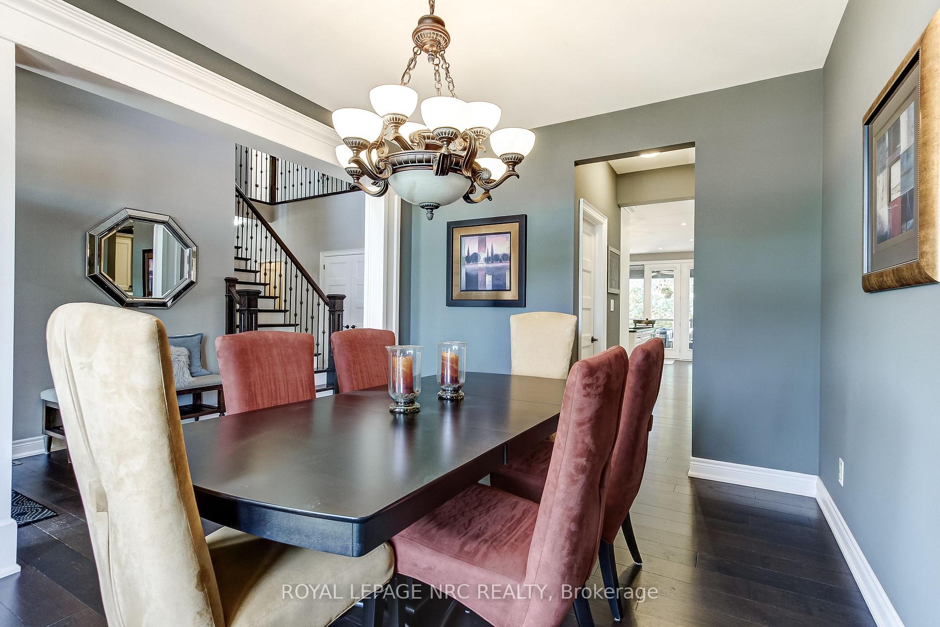 Photo 4 of 8816 Angie Drive, Niagara Falls, Forestview — HOMEH