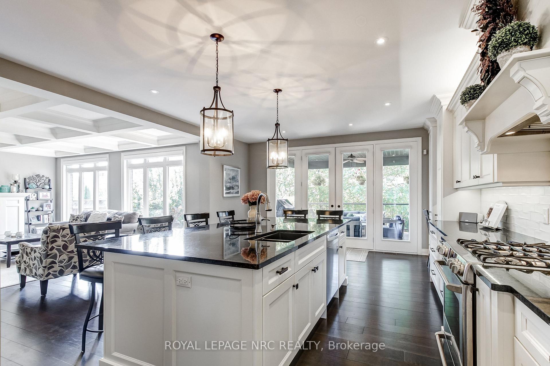 Photo 7 of 8816 Angie Drive, Niagara Falls, Forestview — HOMEH