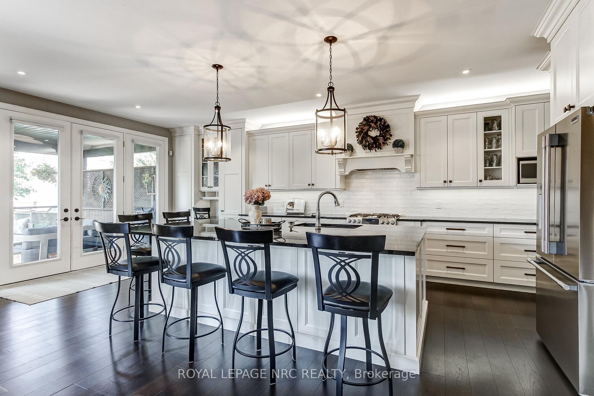 Photo 8 of 8816 Angie Drive, Niagara Falls, Forestview — HOMEH
