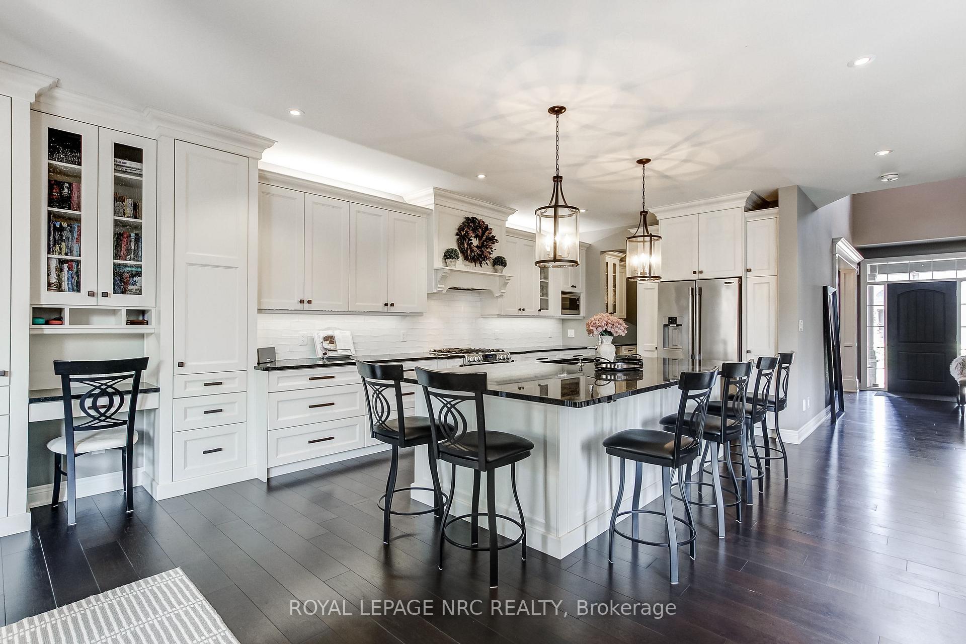 Photo 9 of 8816 Angie Drive, Niagara Falls, Forestview — HOMEH