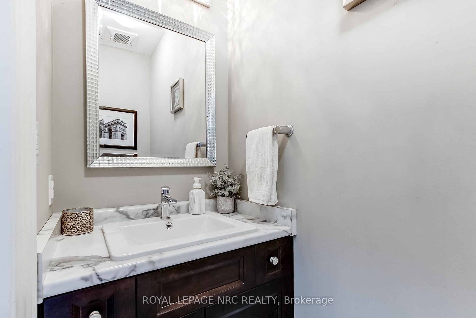 Photo 14 of 8816 Angie Drive, Niagara Falls, Forestview — HOMEH