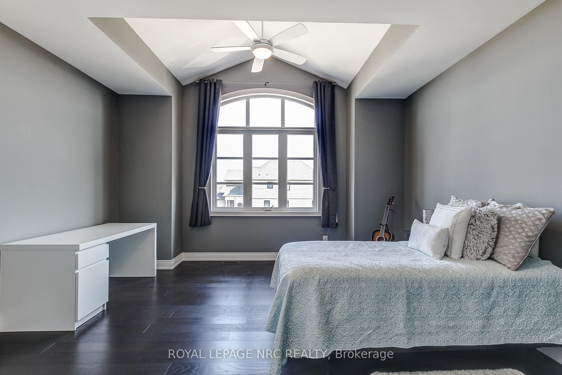 Photo 17 of 8816 Angie Drive, Niagara Falls, Forestview — HOMEH