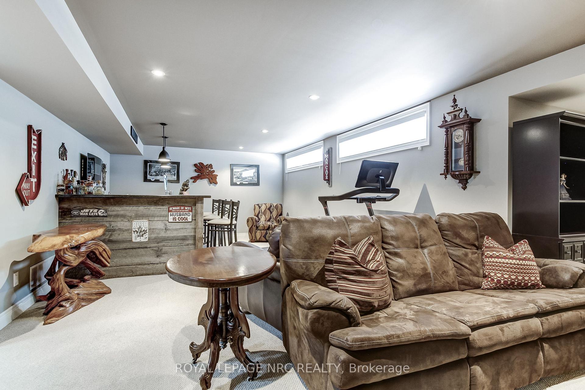 Photo 31 of 8816 Angie Drive, Niagara Falls, Forestview — HOMEH