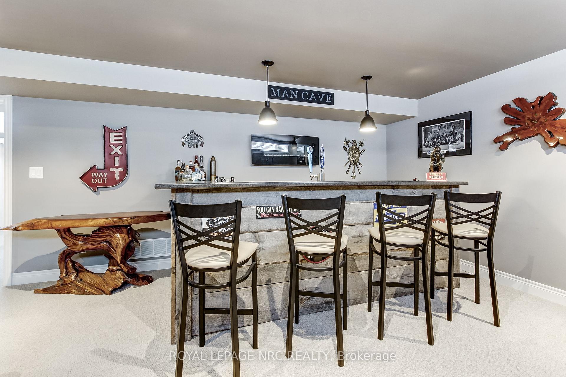 Photo 32 of 8816 Angie Drive, Niagara Falls, Forestview — HOMEH