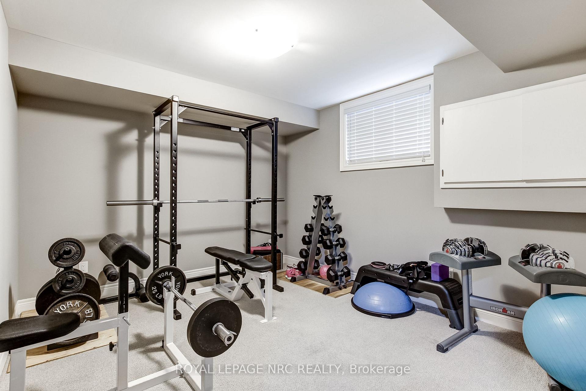Photo 33 of 8816 Angie Drive, Niagara Falls, Forestview — HOMEH