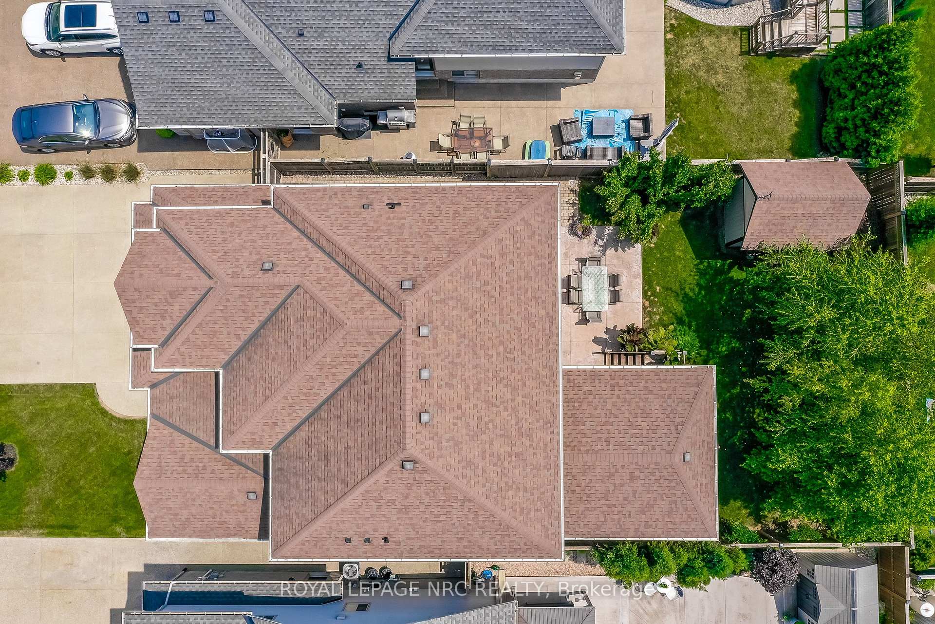 Photo 43 of 8816 Angie Drive, Niagara Falls, Forestview — HOMEH