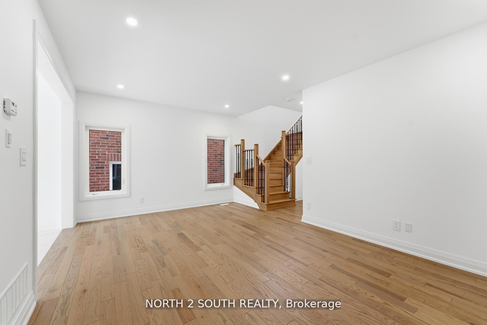 Photo 7 of 75 Virro Court, Vaughan, Elder Mills — HOMEH
