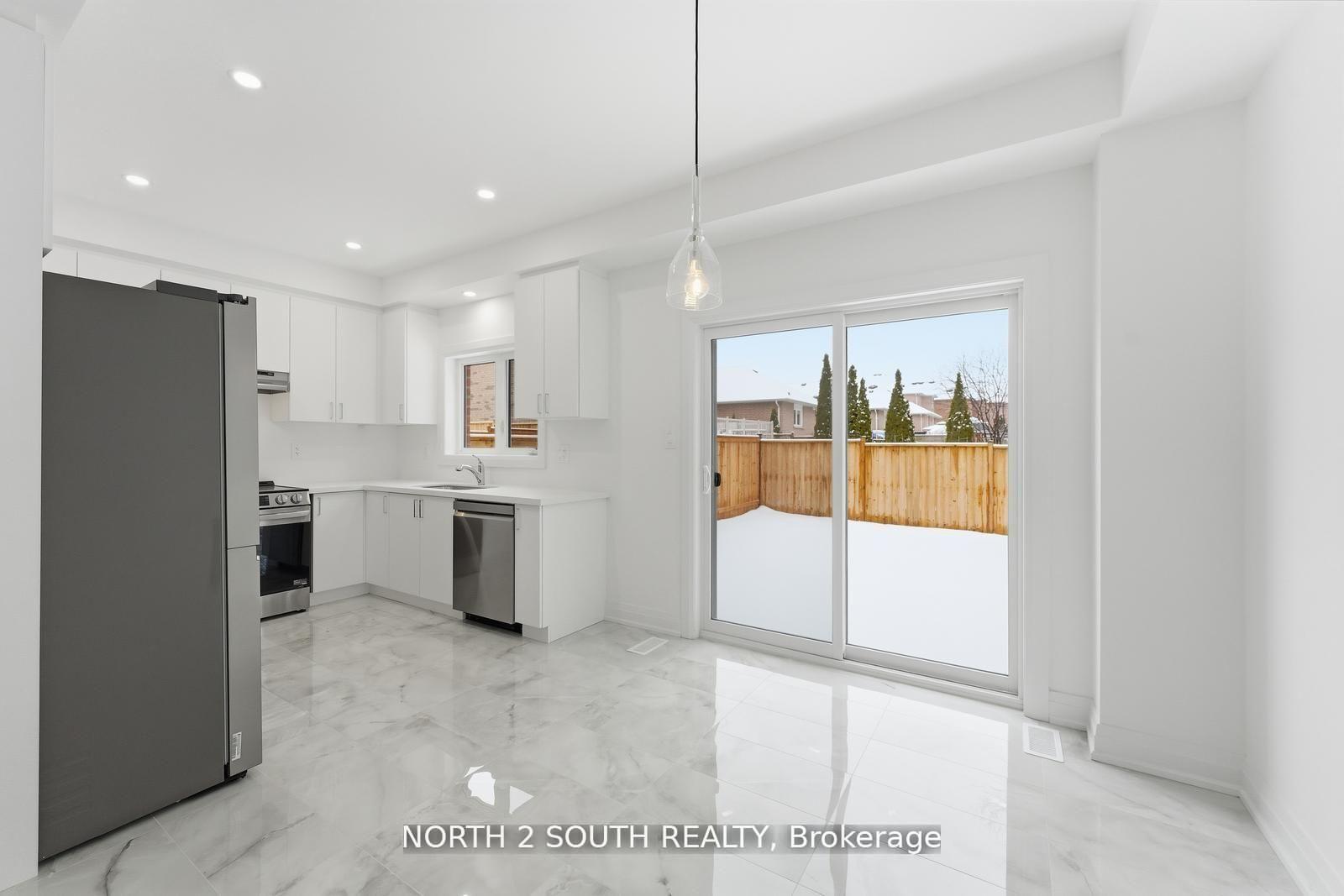 Photo 9 of 75 Virro Court, Vaughan, Elder Mills — HOMEH