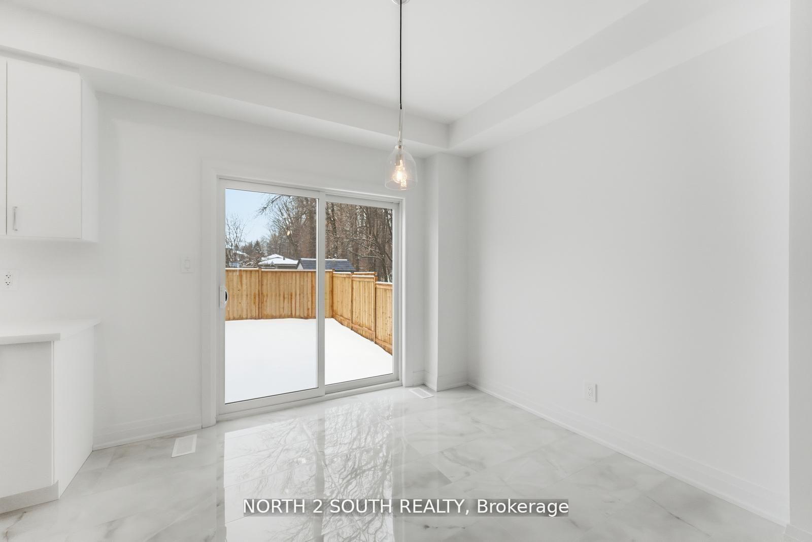 Photo 11 of 75 Virro Court, Vaughan, Elder Mills — HOMEH