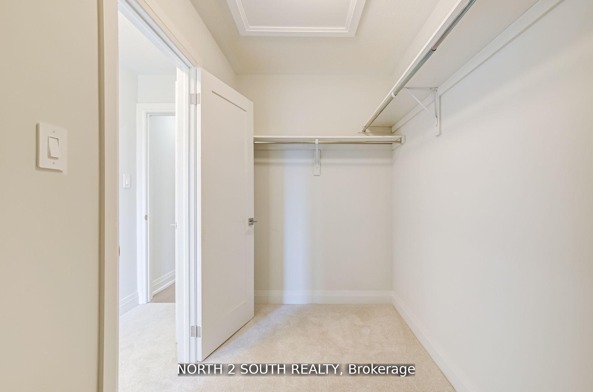 Photo 38 of 75 Virro Court, Vaughan, Elder Mills — HOMEH