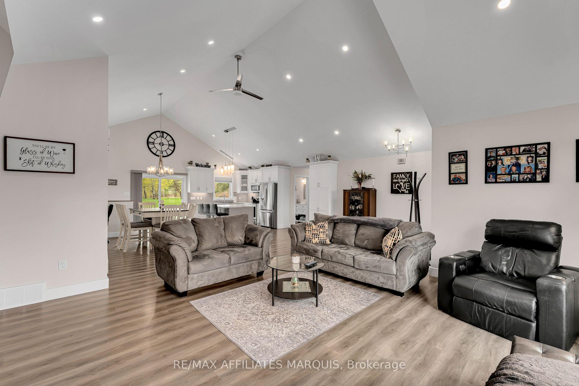Photo 6 of 9517 County Road 42, Rideau Lakes, Rideau Lakes (North Crosby) Twp — HOMEH