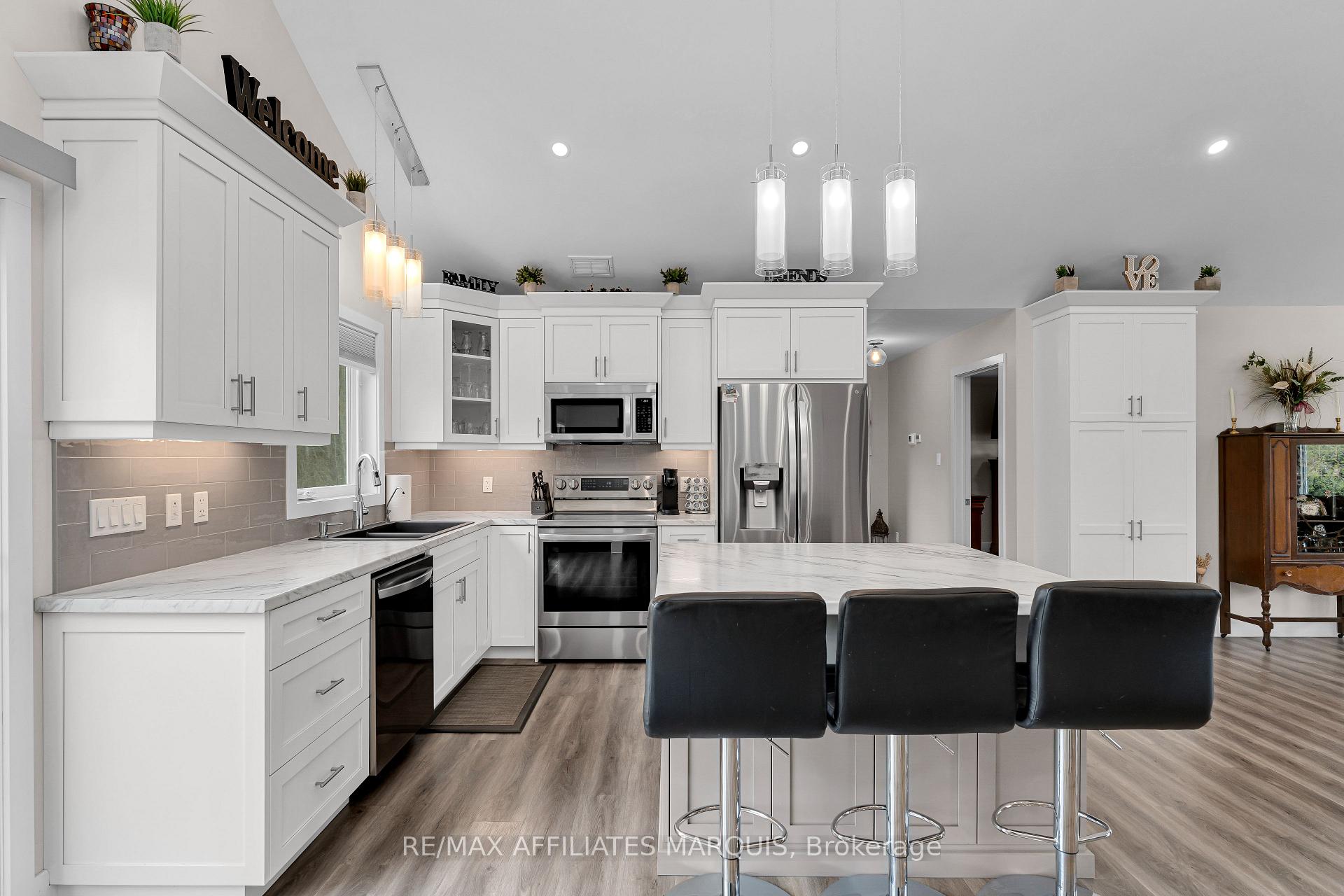 Photo 8 of 9517 County Road 42, Rideau Lakes, Rideau Lakes (North Crosby) Twp — HOMEH