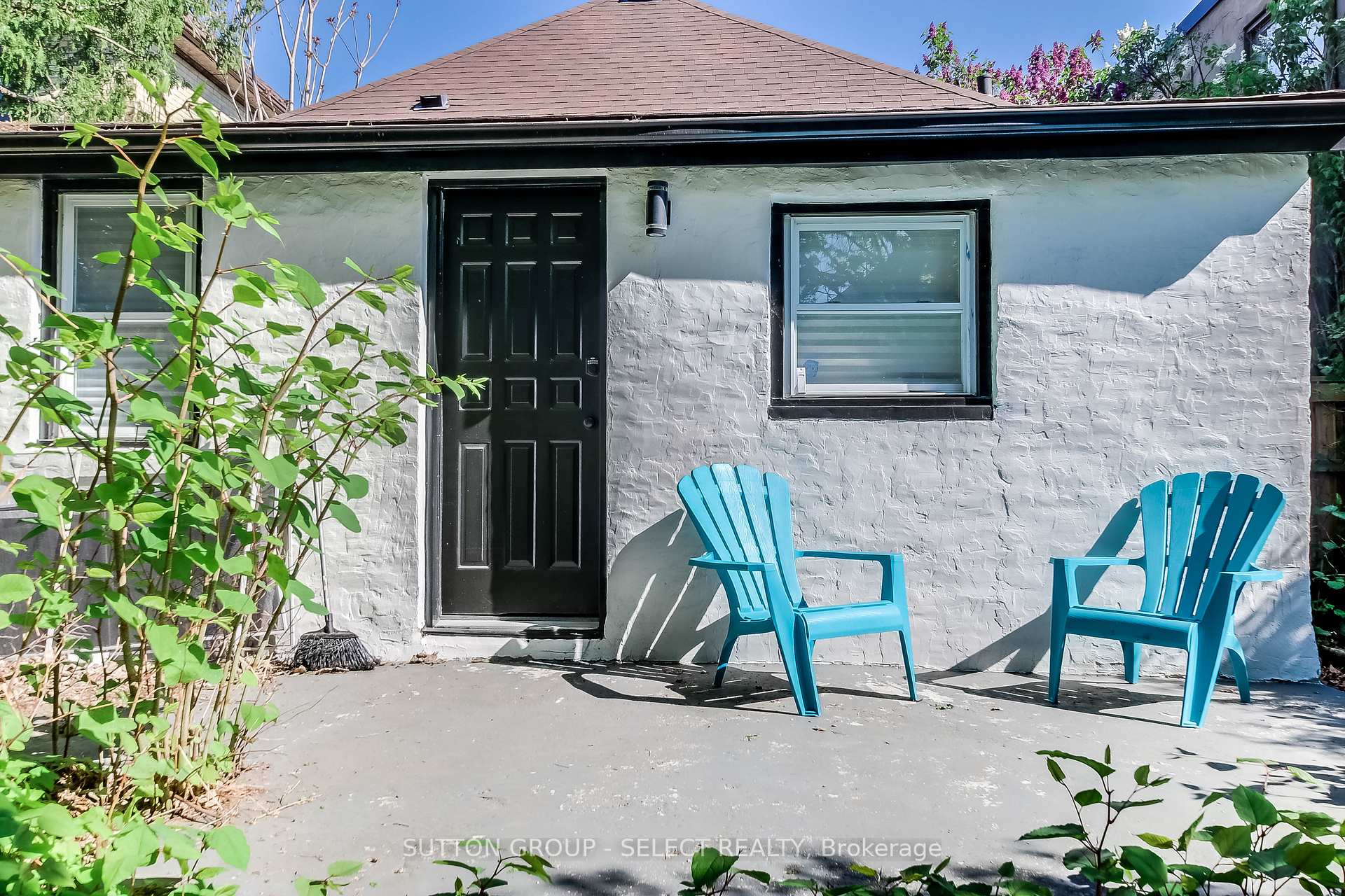 Photo 18 of 71 Briscoe Street E, London, South F — HOMEH