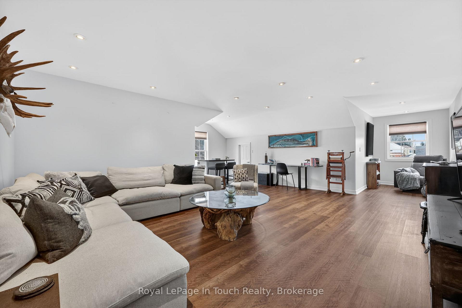 Photo 16 of 3225 10 Line N, Oro-Medonte, Rural Oro-Medonte — HOMEH