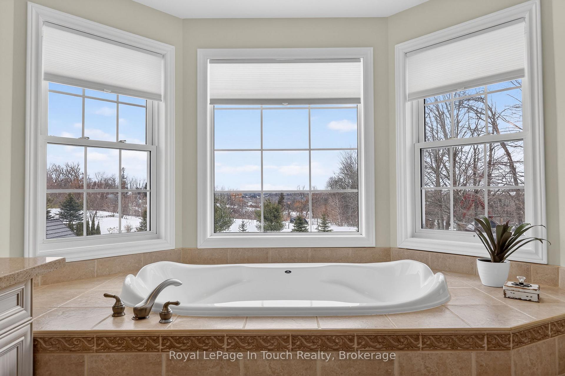 Photo 20 of 3225 10 Line N, Oro-Medonte, Rural Oro-Medonte — HOMEH