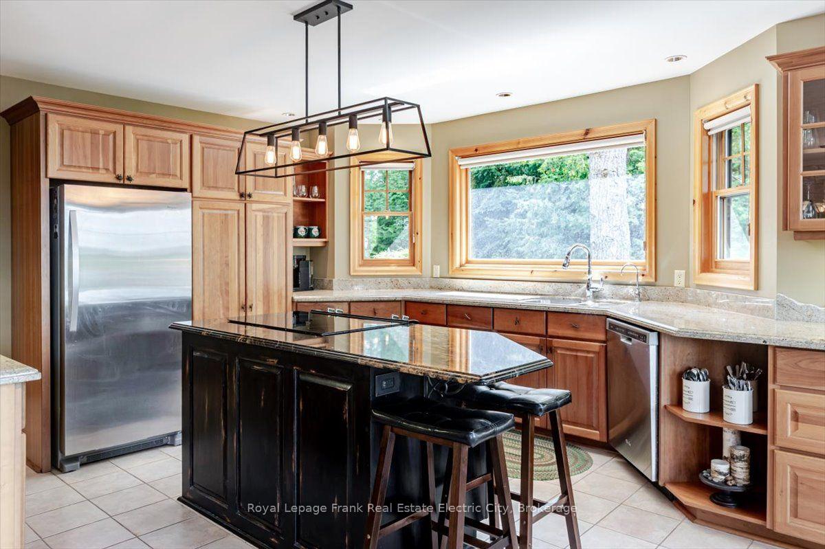 Photo 31 of 538 Rishor Avenue, Douro-Dummer — HOMEH