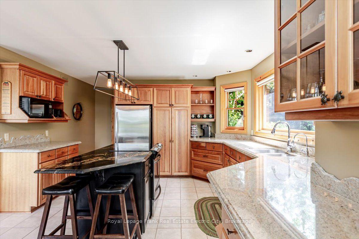 Photo 35 of 538 Rishor Avenue, Douro-Dummer — HOMEH