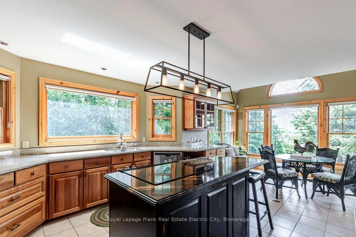 Photo 56 of 538 Rishor Avenue, Douro-Dummer — HOMEH