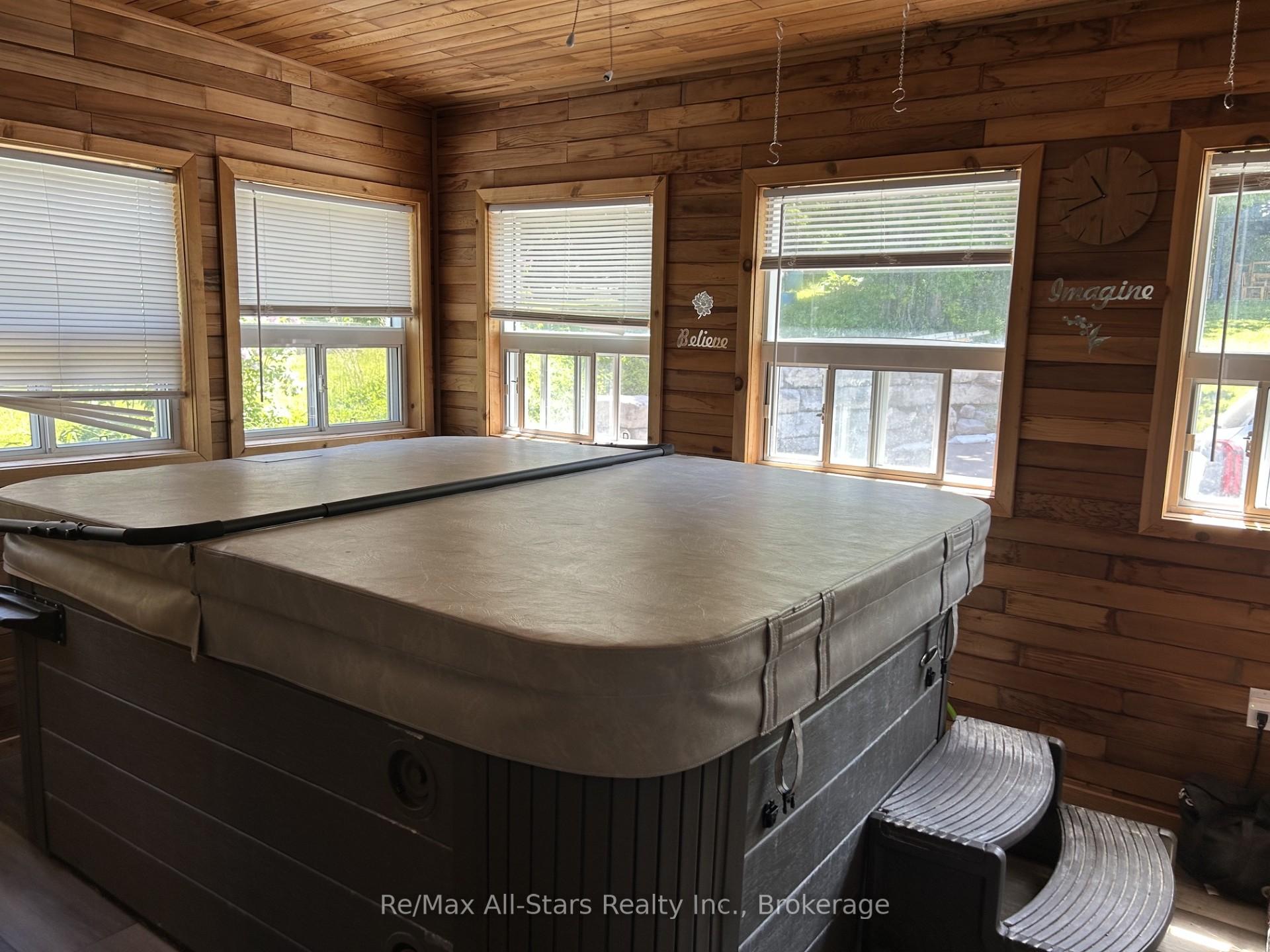 Photo 7 of 851 Cedar Glen Road, Kawartha Lakes, Verulam — HOMEH