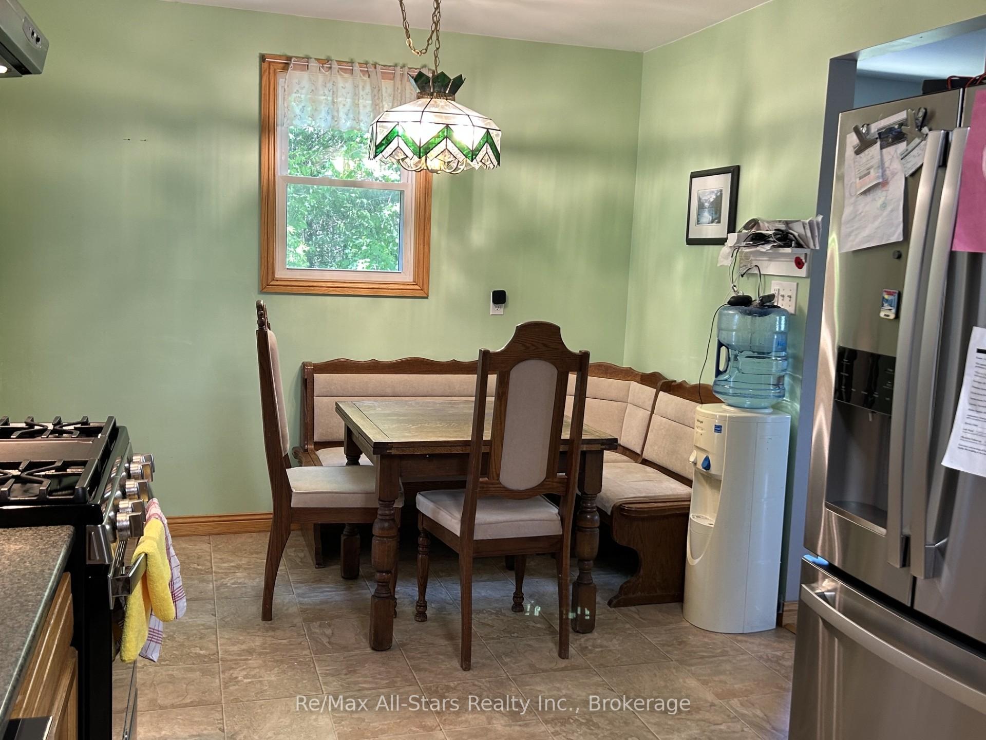 Photo 11 of 851 Cedar Glen Road, Kawartha Lakes, Verulam — HOMEH