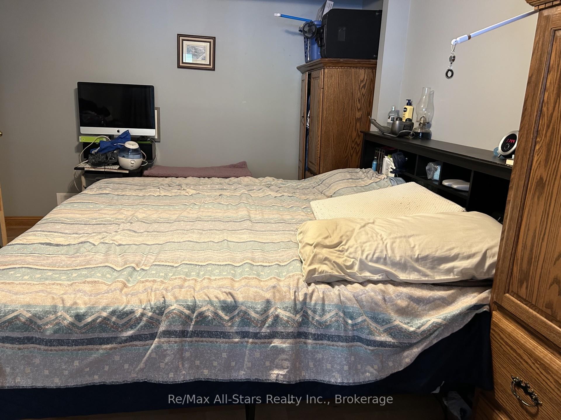 Photo 15 of 851 Cedar Glen Road, Kawartha Lakes, Verulam — HOMEH