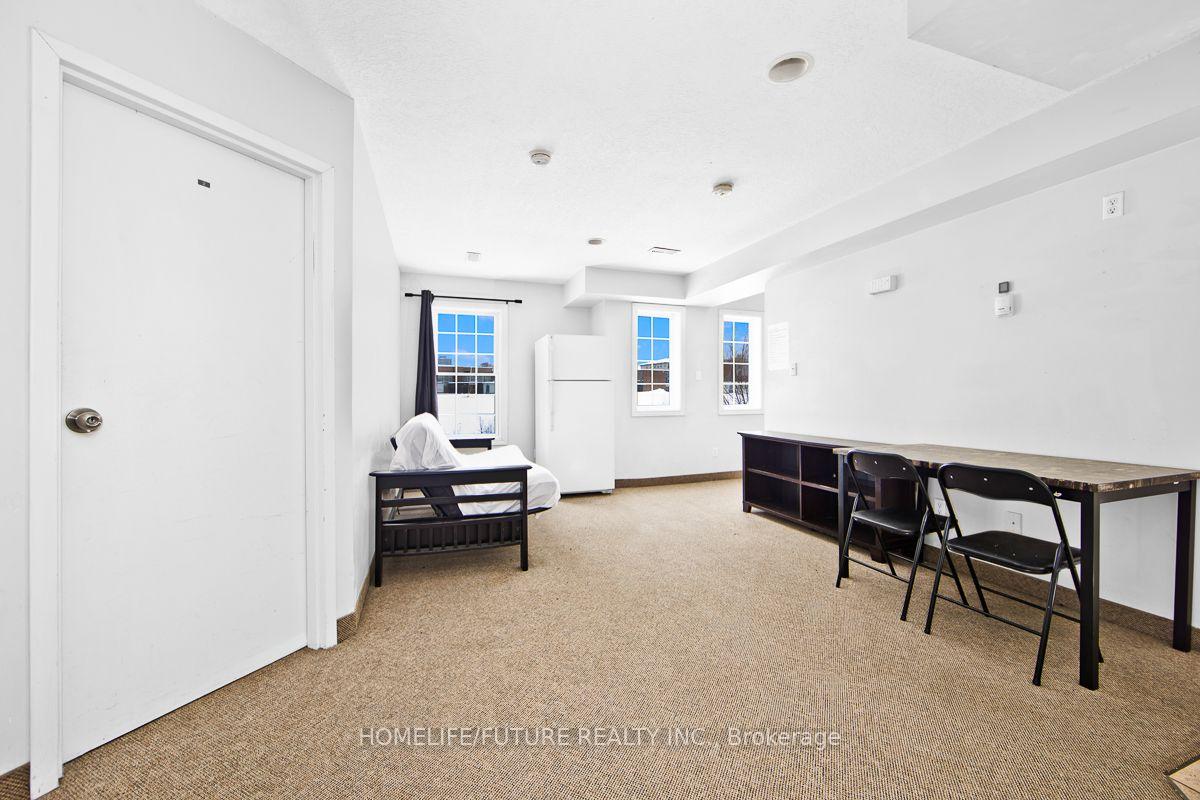 Photo 7 of Unit A, 327 Spruce Street, Waterloo, Beechwood/University — HOMEH