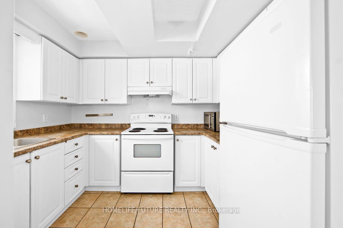 Photo 10 of Unit A, 327 Spruce Street, Waterloo, Beechwood/University — HOMEH