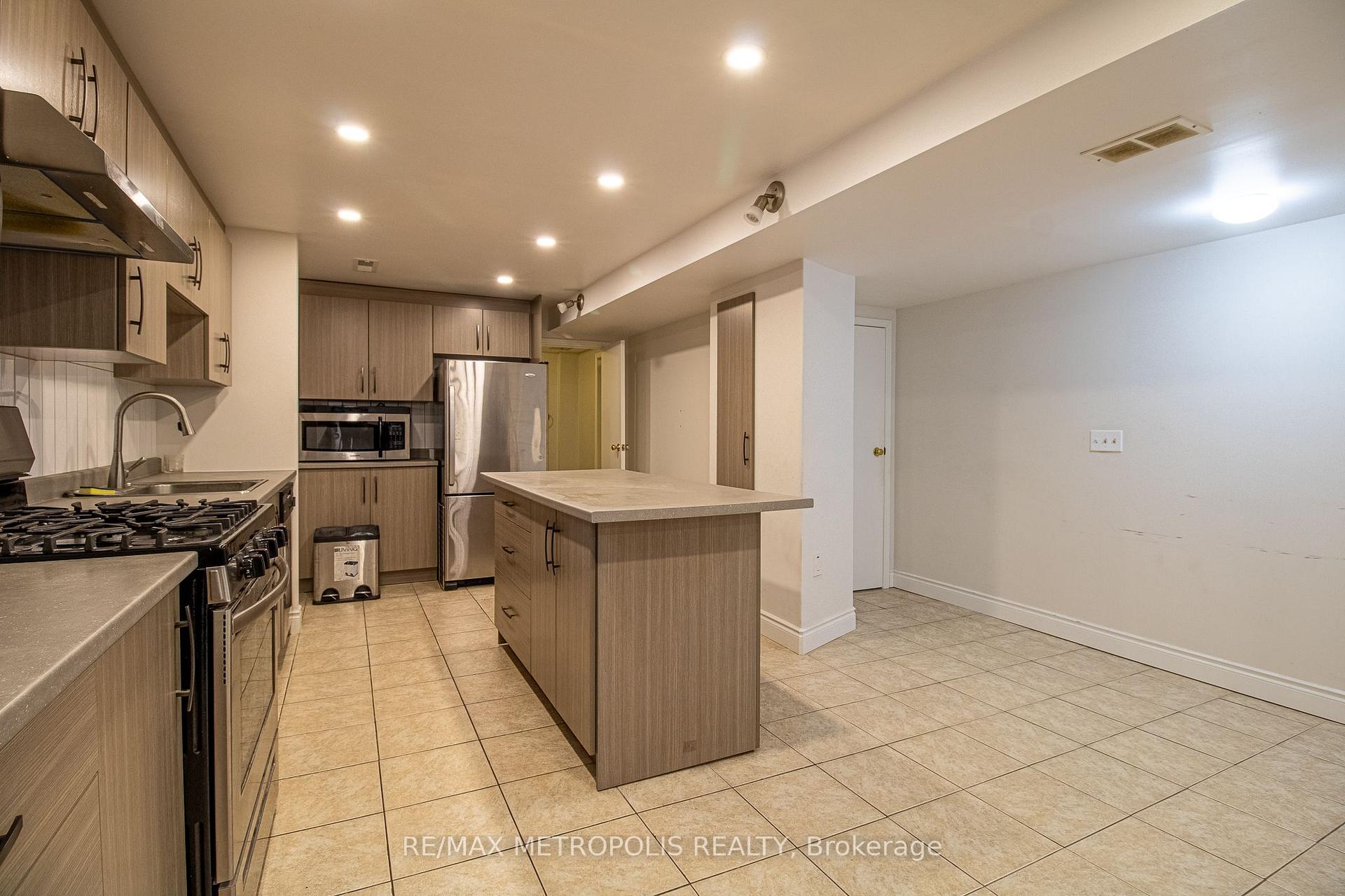 Photo 14 of Unit Basement, 507 Charnwood Court, Pickering, Amberlea — HOMEH
