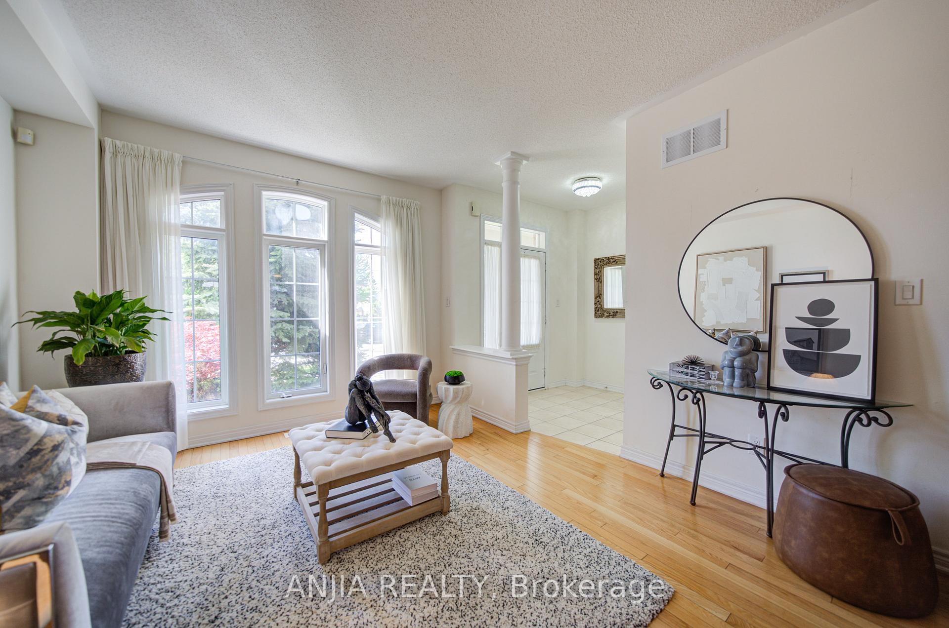 Photo 6 of 6926 14th Avenue, Markham, Box Grove — HOMEH