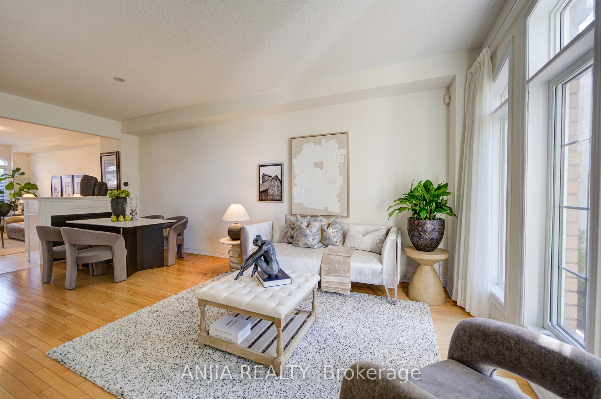Photo 8 of 6926 14th Avenue, Markham, Box Grove — HOMEH