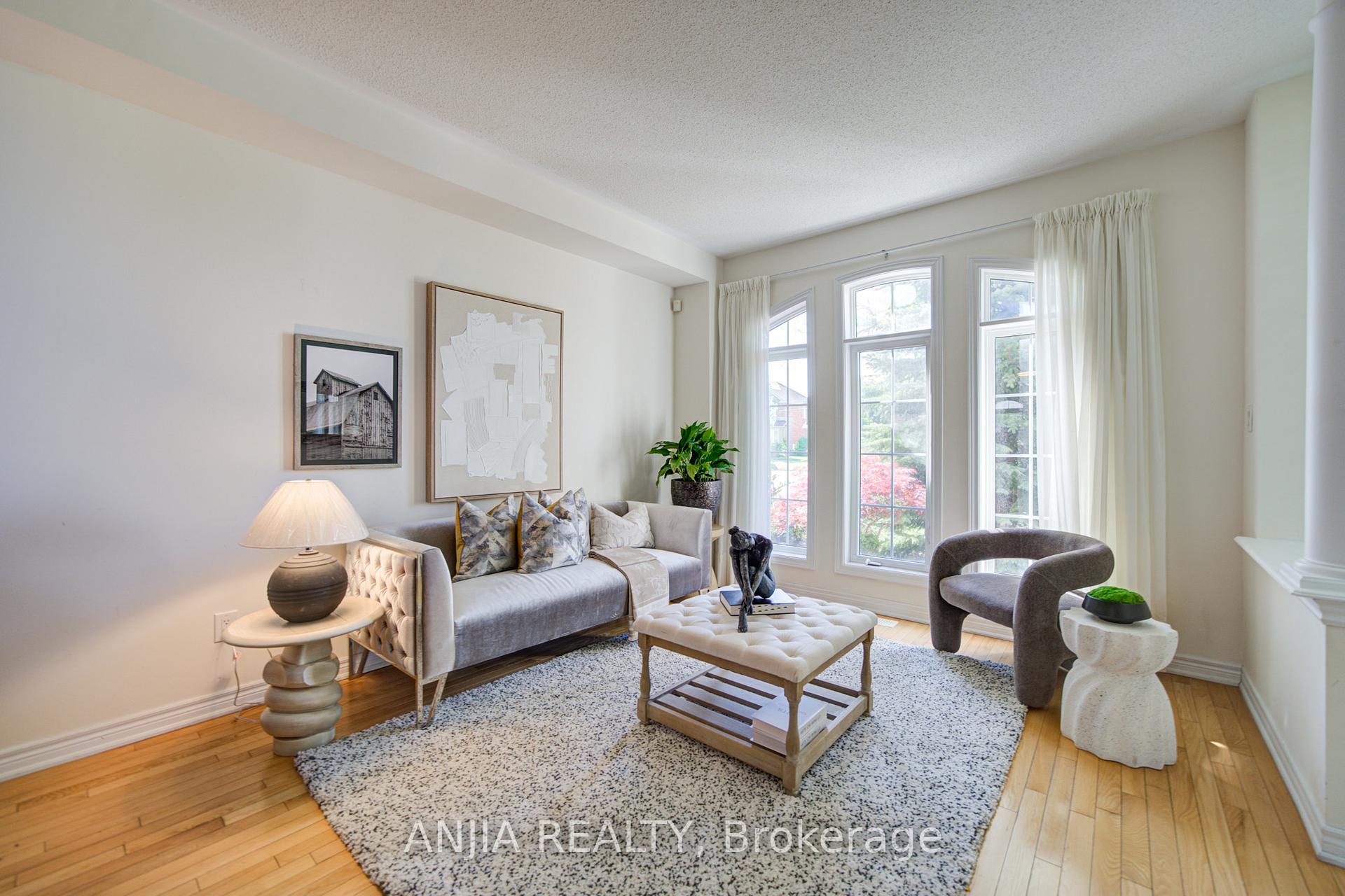 Photo 9 of 6926 14th Avenue, Markham, Box Grove — HOMEH