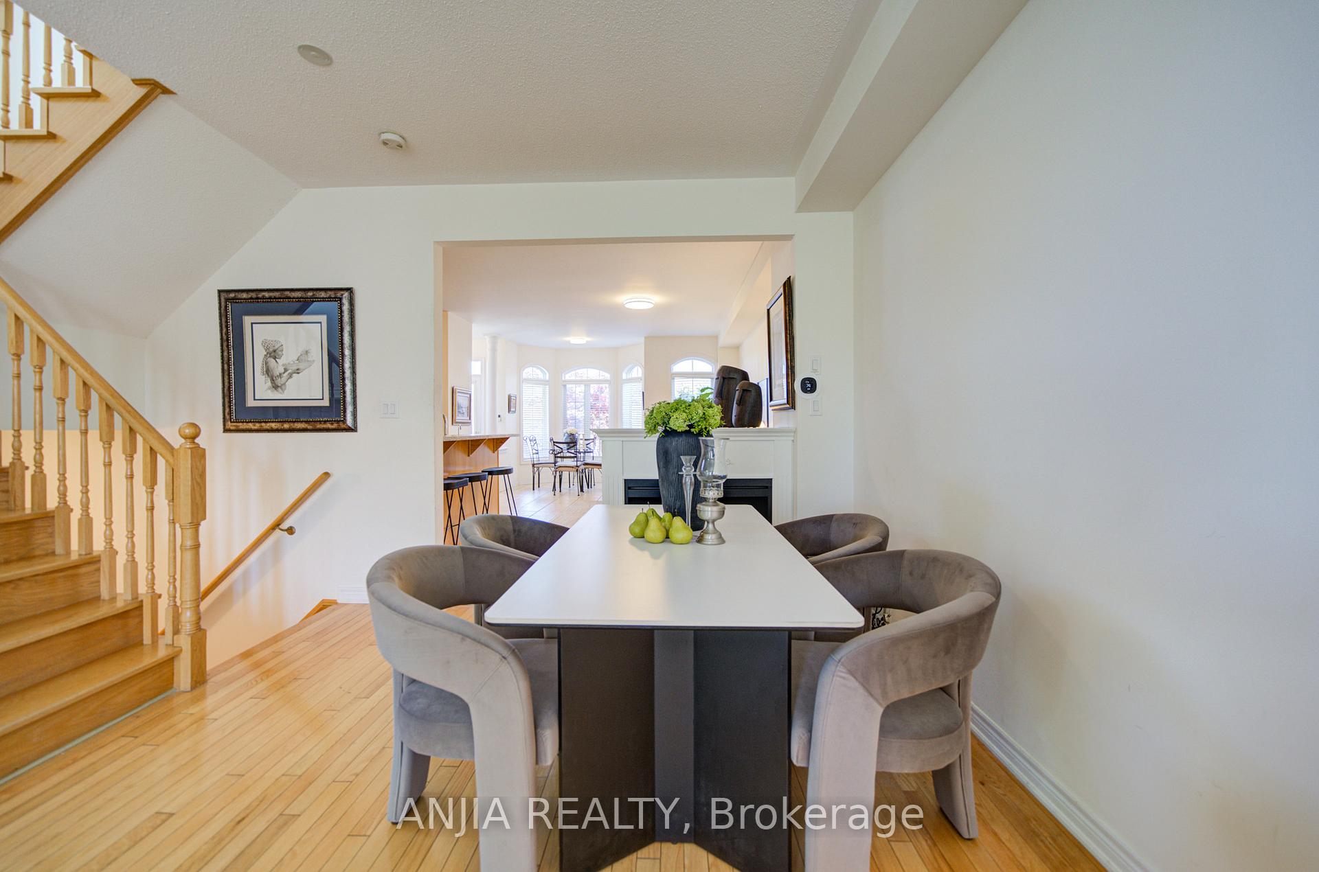 Photo 10 of 6926 14th Avenue, Markham, Box Grove — HOMEH