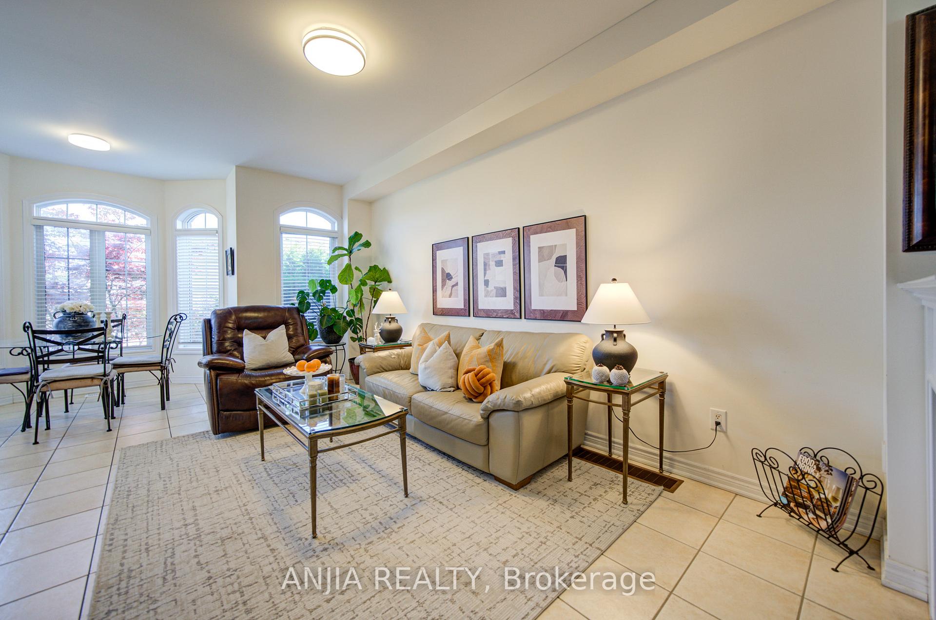 Photo 11 of 6926 14th Avenue, Markham, Box Grove — HOMEH