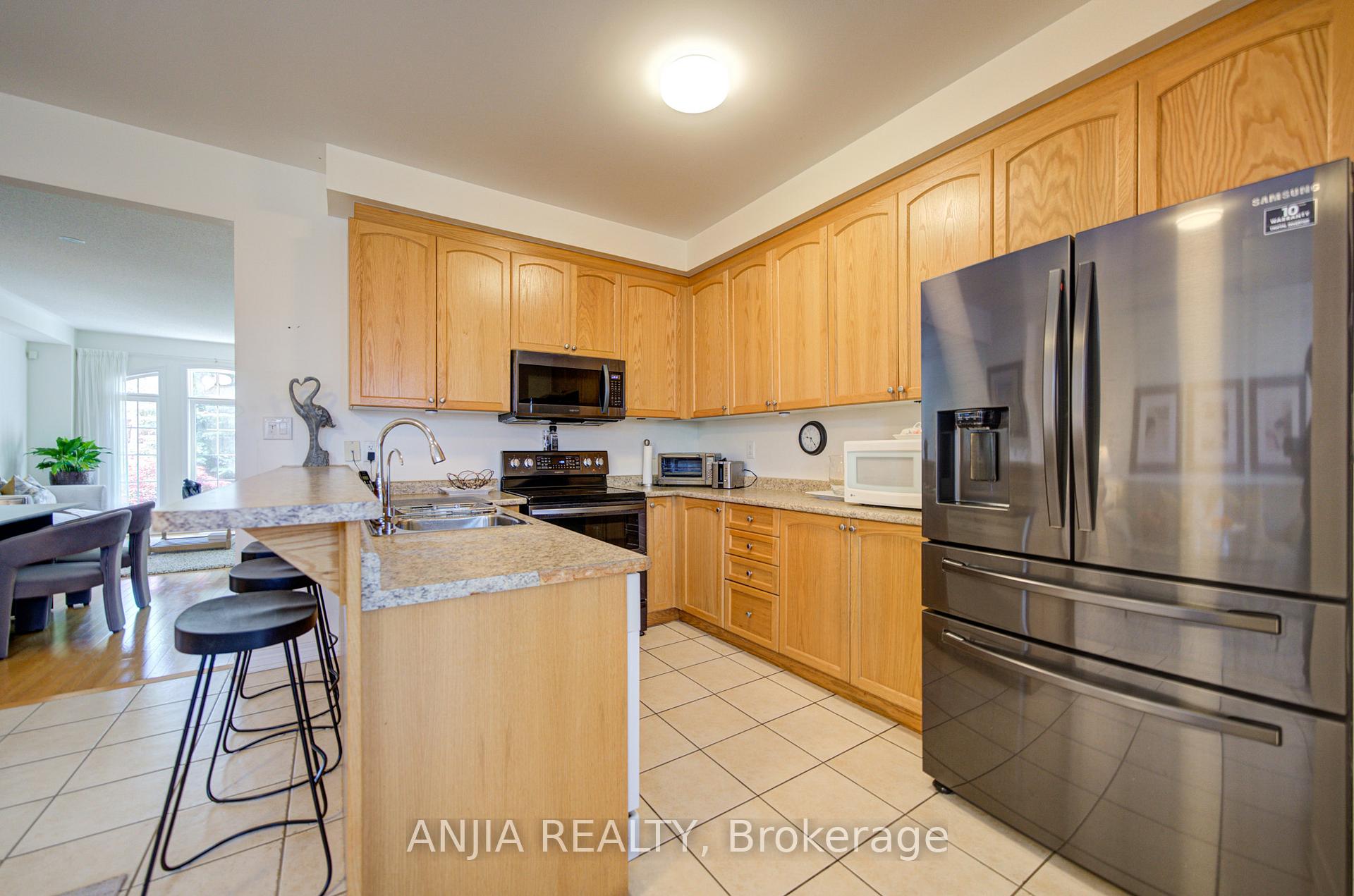 Photo 18 of 6926 14th Avenue, Markham, Box Grove — HOMEH