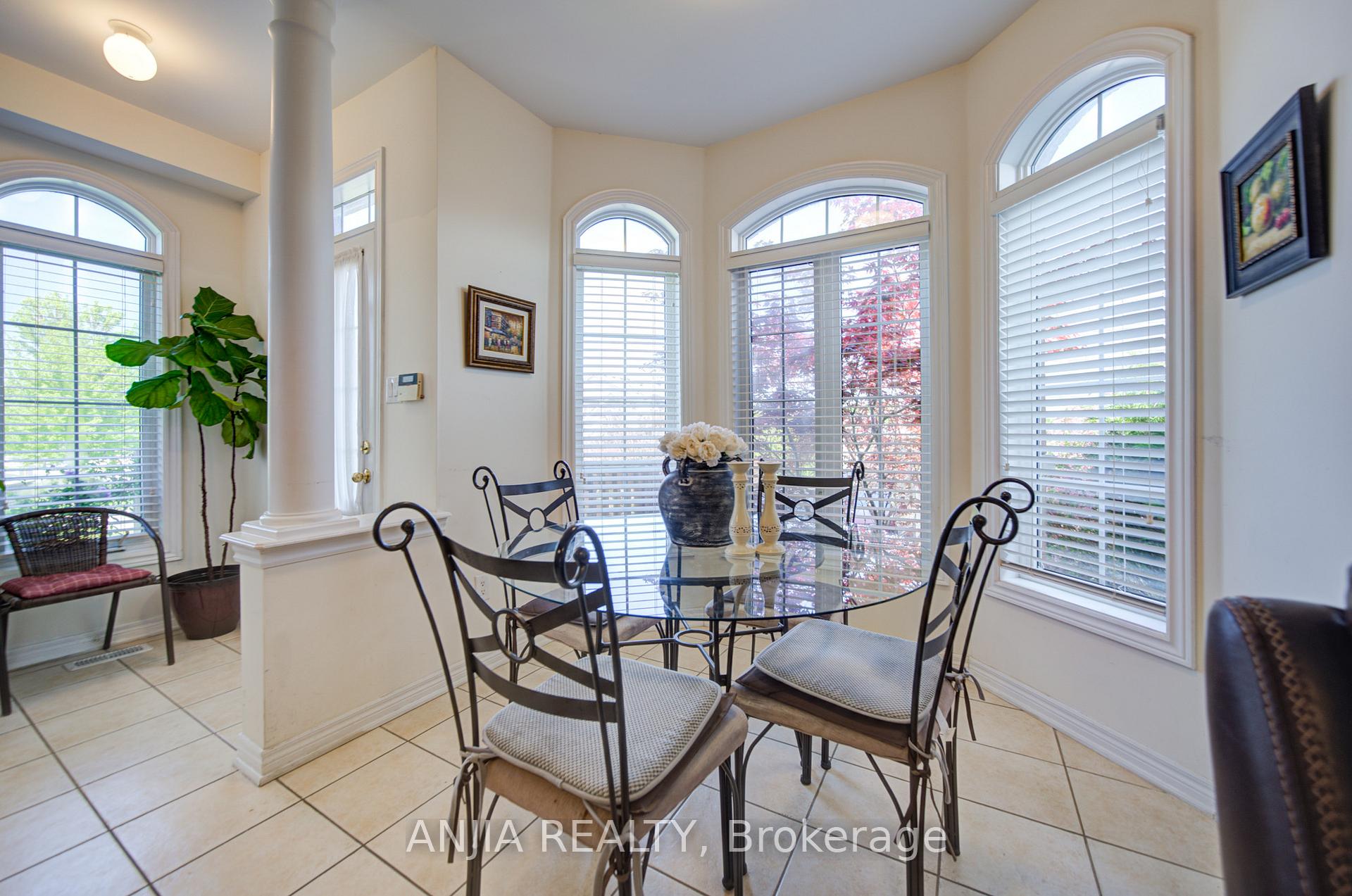 Photo 24 of 6926 14th Avenue, Markham, Box Grove — HOMEH