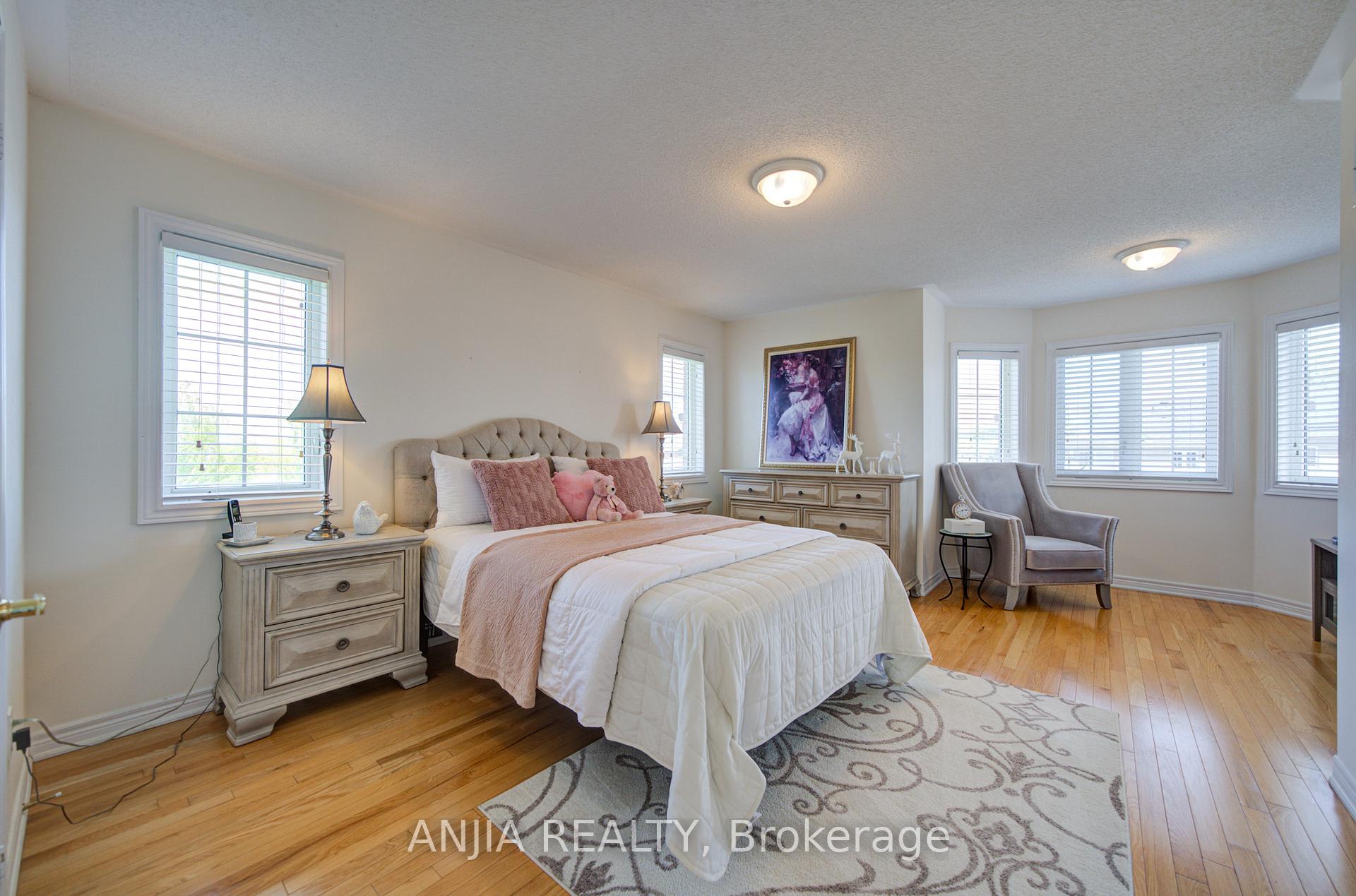 Photo 29 of 6926 14th Avenue, Markham, Box Grove — HOMEH